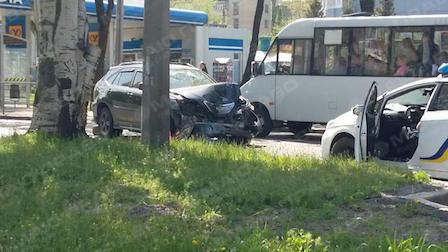 Свежие новости: ДТП в Николаеве: Столкнулись «Lexus» и ВАЗ 2101 – движение затруднено