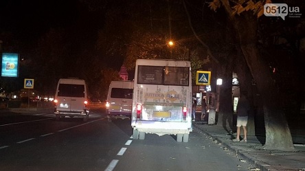 Свежие новости: В центре Николаева столкнулись две маршрутки