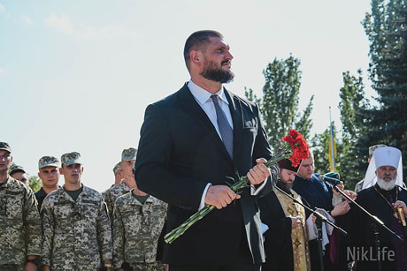 Свежие новости: Губернатор обязал начинать уроки на Николаевщине с гимна и минуты молчания