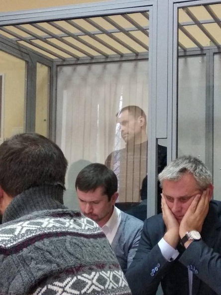 Свежие новости: В Киеве суд принял скандальное решение по ''королю песчаной мафии'': ''Теперь он в бегах!''