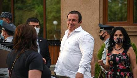 Свежие новости: Гагик Царукян отправится в Арцах во главе отряда добровольцев