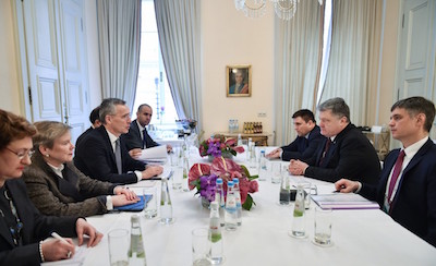 Свежие новости: Украину ожидает усиление сотрудничества с НАТО: Порошенко провел переговоры со Столтенбергом