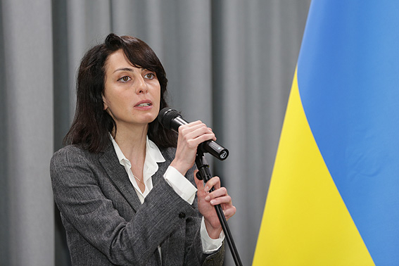 Свежие новости: Первая группа полицейских -