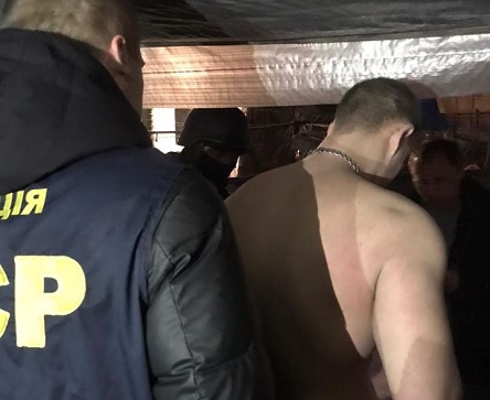 Свежие новости: В Николаеве задержали молодых вымогателей, обложивших предпринимателя «данью» по $1 тыс. ежемесячно