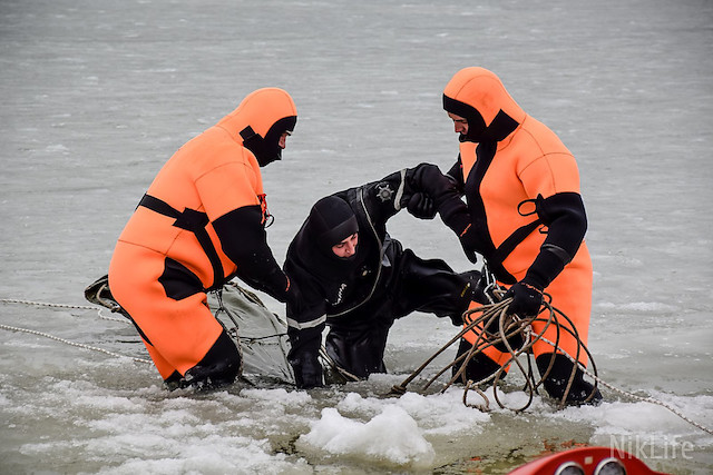 Свежие новости: Николаевские ГСЧС провели учения по спасению людей на воде и рассказали, где можно нырять на Крещение