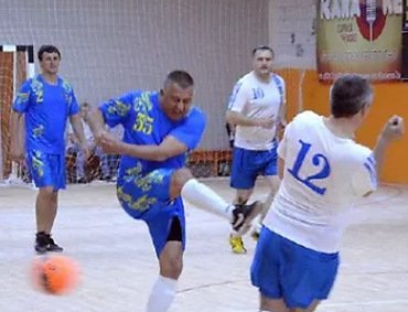 Свежие новости: Мэр Николаева сыграл в футбол с 