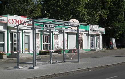 Фото новости: В центре Николаева из маршрутки на ходу выпала женщина Свежие новости: В центре Николаева из маршрутки на ходу выпала женщина