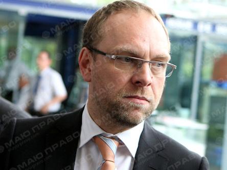 Свежие новости: В Верховной Раде представители Тимошенко и Яценюка вылили друг на друга очередную порцию помоев