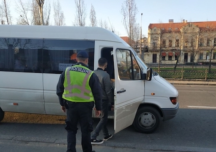 Свежие новости: Николаевские патрульные проверяют соблюдение карантинных мер в общественном транспорте