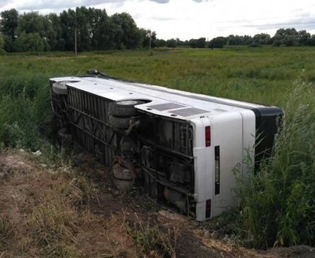 Свежие новости: На трассе Киев-Чоп перевернулся автобус с полсотней пассажиров, есть пострадавшие