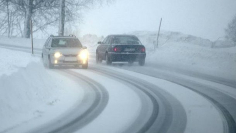 Свежие новости: В четырех областях Украины из-за снегопада ограничено движение транспорта