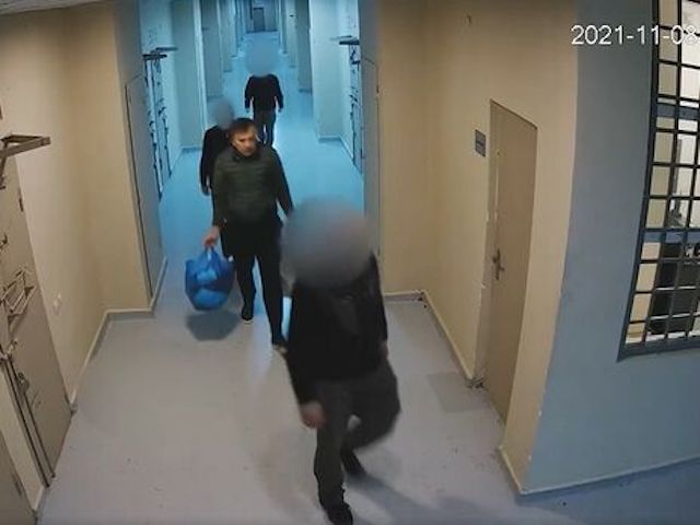 Свежие новости: «Меня тащили за волосы», — Саакашвили рассказал, как проходила его транспортировка в тюремную больницу