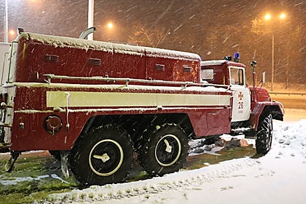 Свежие новости: ВИДЕО: Из-за обильного снега в Украине обесточены 147 населенных пунктов – спасатели помогают водителям выбраться из сугробов