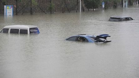 Свежие новости: Мощнейший за 12 лет ураган 