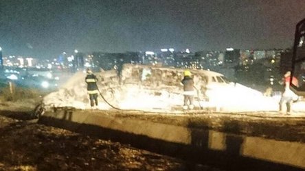 Свежие новости: В аэропорту Стамбула во время посадки разбился самолет