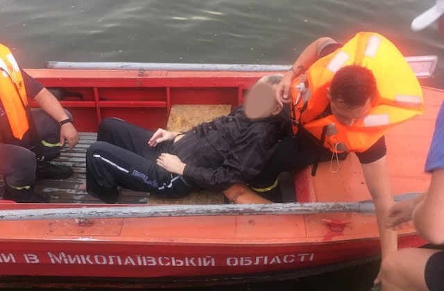 Свежие новости: В Николаеве спасли самоубийцу, бросившегося с Ингульского моста