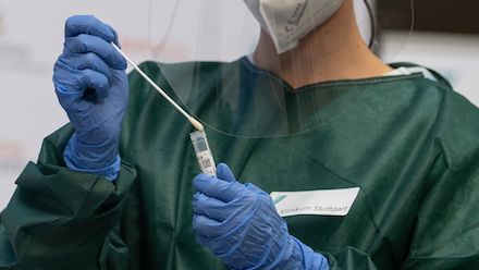 Свежие новости: ВОЗ выступила против возобновления международных путешествий