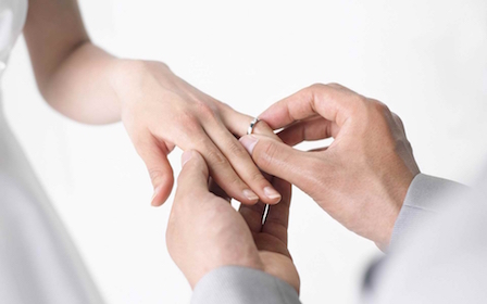 Свежие новости: Мужчина отменил свадьбу и подал в суд: потребовал от экс-невесты вернуть кольцо