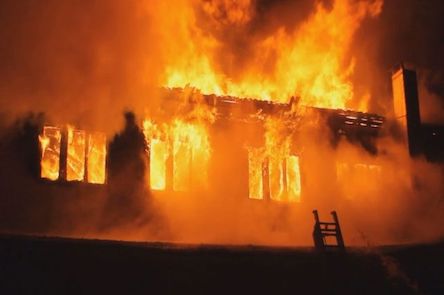 Свежие новости: Возле «7-го километра» горел склад