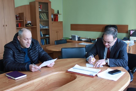 Свежие новости: На офіційному прийомі міський голова Віталій Луков розглянув чотири звернення від мешканців громади