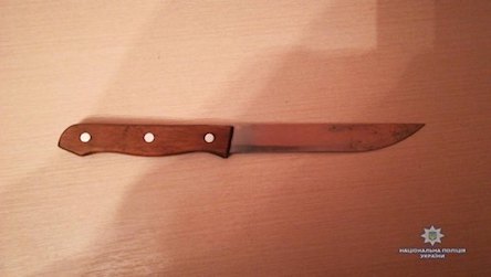 Свежие новости: В Первомайске мужчина во время пьяной ссоры пырнул ножом жену