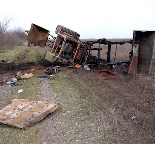 Фото новости: У Миколаївській області на міні підірвався трактор Свежие новости: У Миколаївській області на міні підірвався трактор