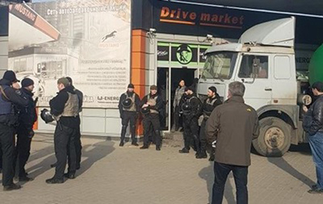 Свежие новости: В Одесской области неизвестные захватили заправку