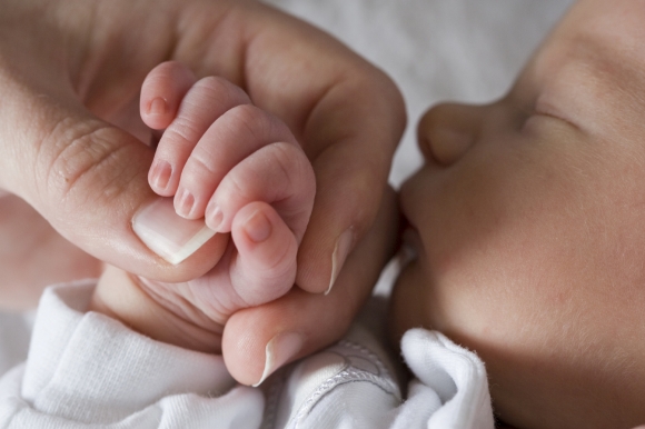 Фото новости: Родители-изверги выбросили младенца возле проезжей части Свежие новости: Родители-изверги выбросили младенца возле проезжей части