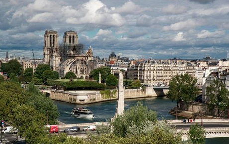 Свежие новости: 9-летняя британка прислала 3 евро на восстановление Нотр-Дама
