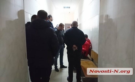 Свежие новости: В Николаеве адвокат, подозреваемый в присвоении квартир покойников, слег в больницу за 5 минут до суда