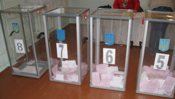 Свежие новости: В Украине стартовали  промежуточные выборы в Раду