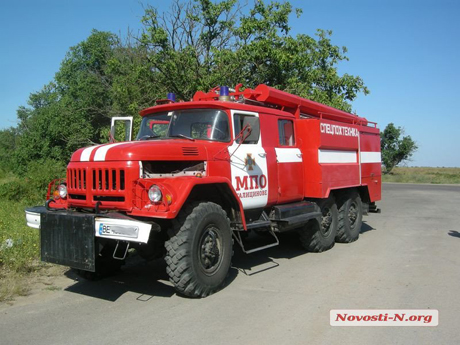 Свежие новости: В Николаеве пожарный автомобиль, спешивший на пожар, попал в ДТП
