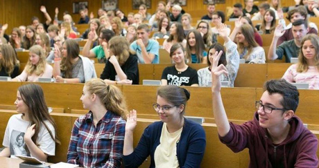 Свежие новости: Количество украинских студентов за границей выросло почти в 3 раза за 7 лет