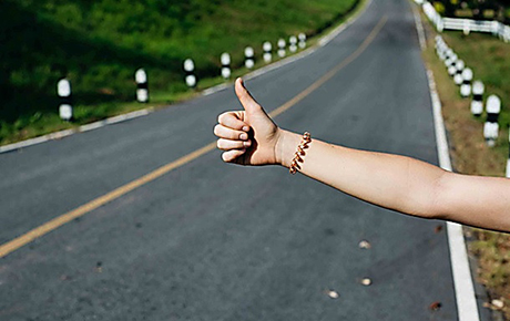 Свежие новости: Вблизи Чернобыля двое мужчин привязали к дереву и изнасиловали иностранку