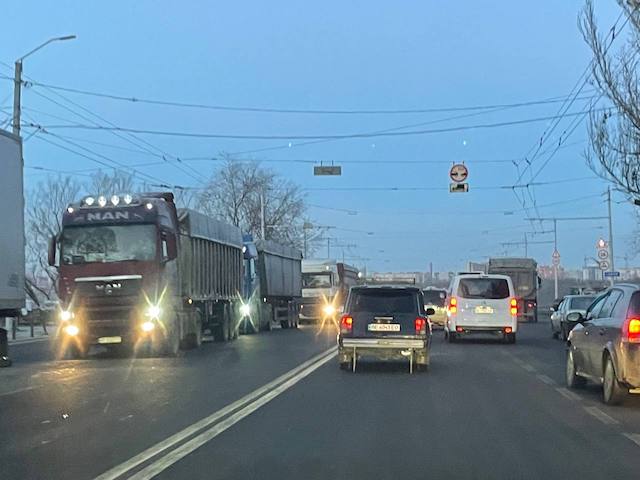 Свежие новости: «Навіть почали з’являтись затори», – Сєнкевич про повернення миколаївців додому