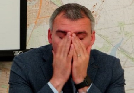 Фото новости: В Николаеве отстраненный городской голова просит поддержки у жителей на  вече Свежие новости: В Николаеве отстраненный городской голова просит поддержки у жителей на  вече