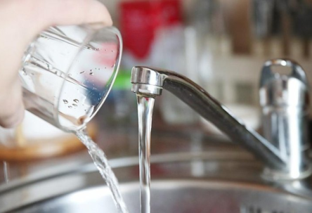 Свежие новости: В Николаеве воду из-под крана проверили на COVID-19