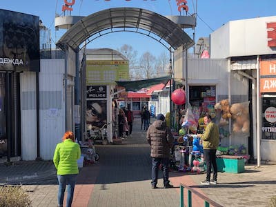 Свежие новости: Рынок в Николаеве продолжает работать, невзирая на запрет