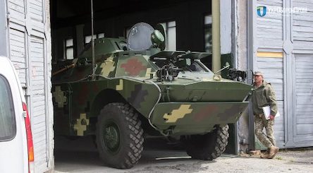 Свежие новости: Николаевский бронетанковый завод передал бронетехнику президентскому полку