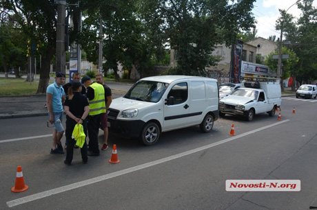 Свежие новости: Тройное ДТП в центре Николаева