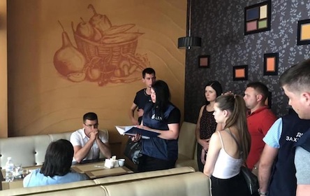 Свежие новости: Группу чиновников поймали на взятке в $500 тысяч