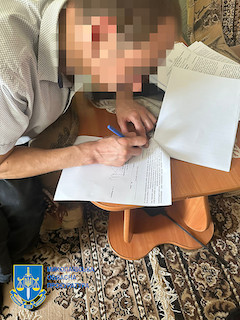 Свежие новости: Миколаївському поліцейському вручили підозру за продаж ритуальній службі даних про небіжчиків