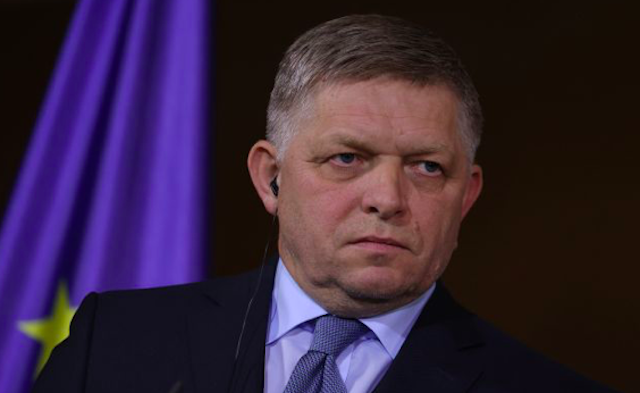 Свежие новости: Зеленський має подзвонити Путіну, якщо він зацікавлений у переговорах, - Фіцо