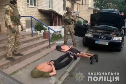 Свежие новости: В Виннице двое мужчин совершали подрывы банкоматов по всей Украине