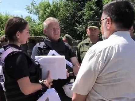 Свежие новости: «Вы будете извиняться»: в сеть попало скандальное видео с главарем «ЛНР» и представителем ОБСЕ