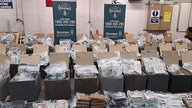 Свежие новости: В Ирландии служебная собака помогла найти партию наркотиков на €10 миллионов