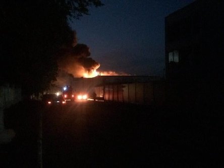 Фото новости: В Белой Церкви горит фармзавод, жителей просят закрывать окна Свежие новости: В Белой Церкви горит фармзавод, жителей просят закрывать окна