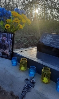 Свежие новости: Захиснику Вознесенська зі Львівської області встановили меморіальний камінь