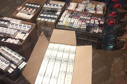 Свежие новости: На Николаевщине силовики изъяли крупную партию контрофактных сигарет и алкоголя на миллион гривен