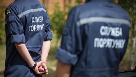 Свежие новости: В Николаеве сотрудники ГСЧС спасли женщину, которая, поссорившись с мужчиной, чуть не выпала с балкона